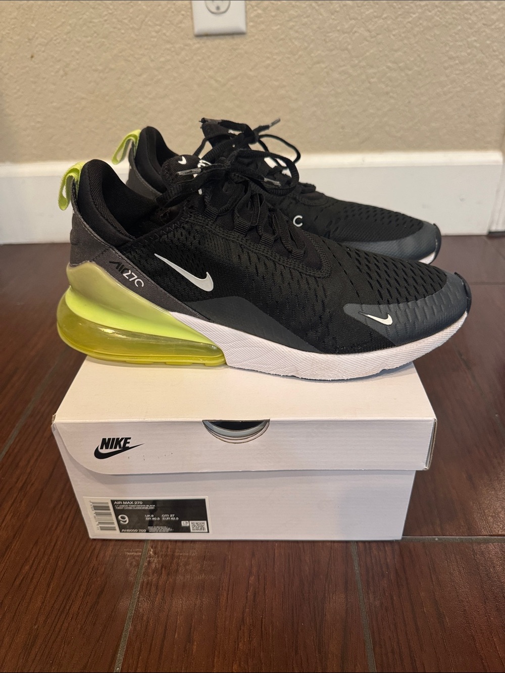 Nike Men’s Air Max 270